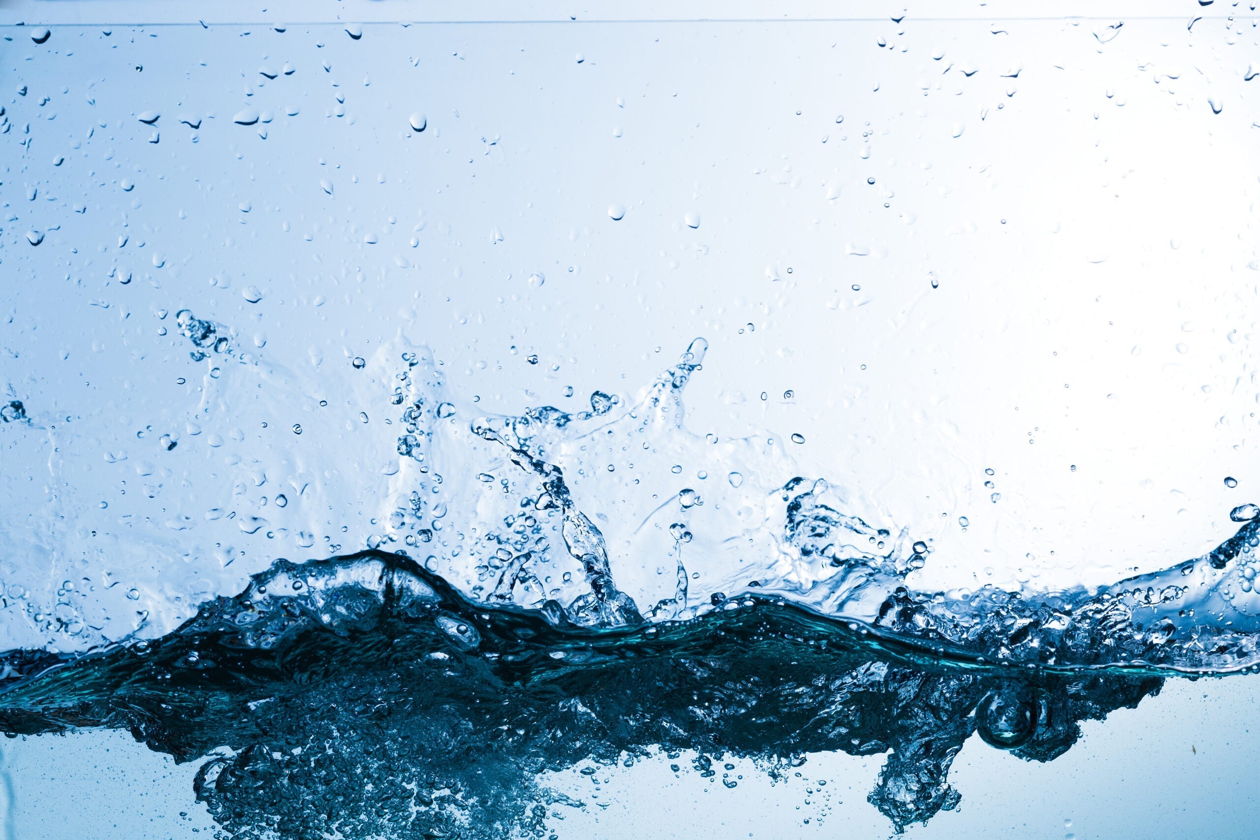 Suplementy w kroplach – dlaczego warto je wybrać zamiast tabletek i kapsułek?